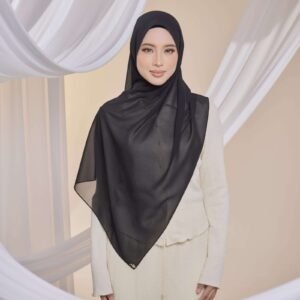 Qalbu Shawl in Classic Black