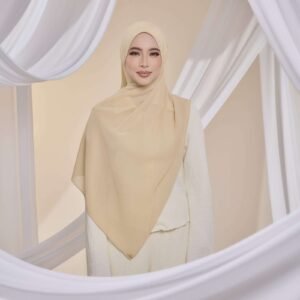 Qalbu Shawl in Nude Champagne